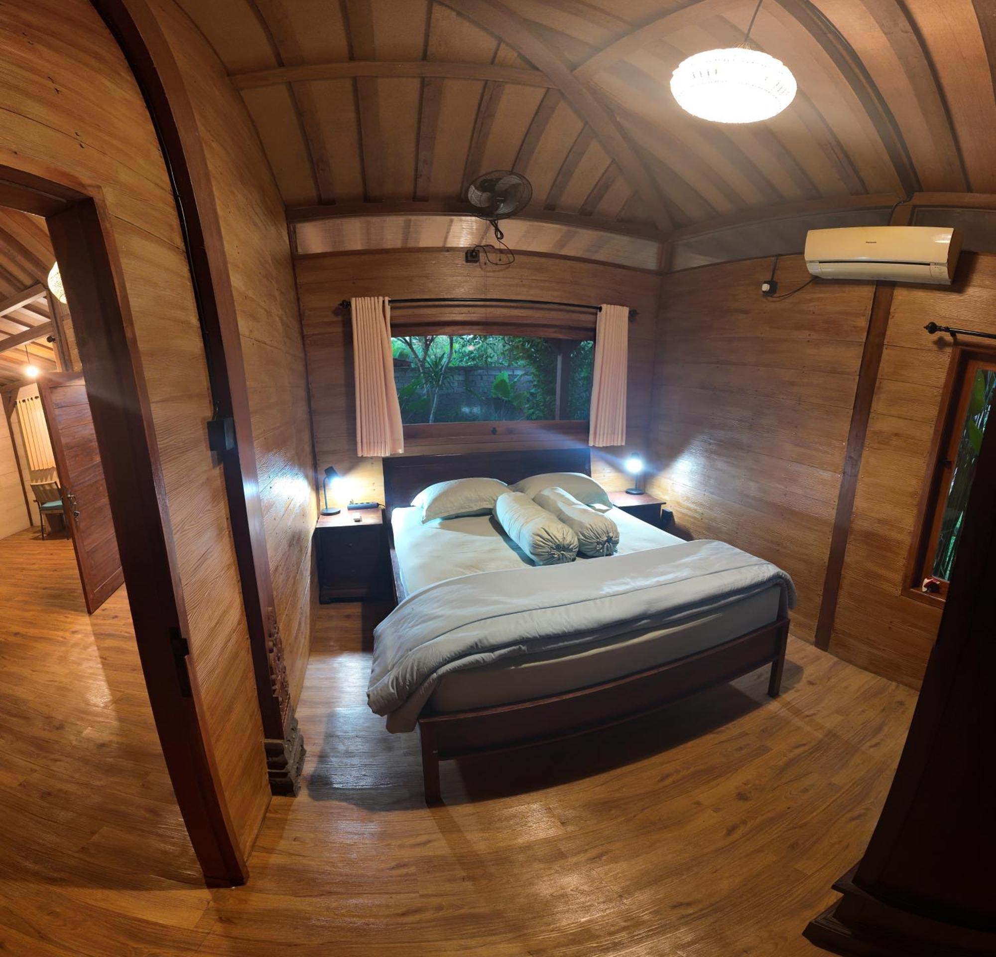 Private Joglo In Heart Of Sanur Villa Kültér fotó