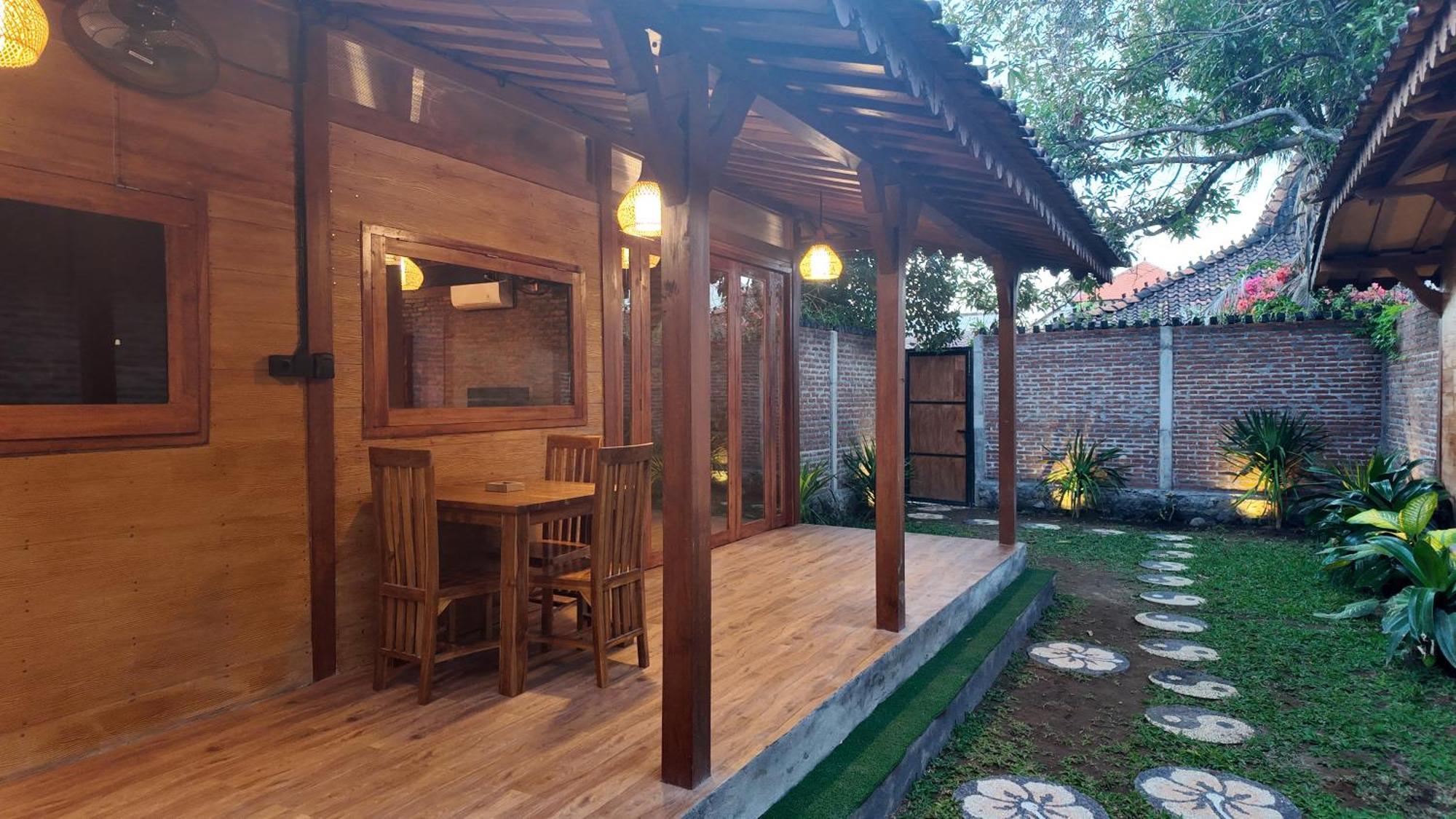 Private Joglo In Heart Of Sanur Villa Szoba fotó