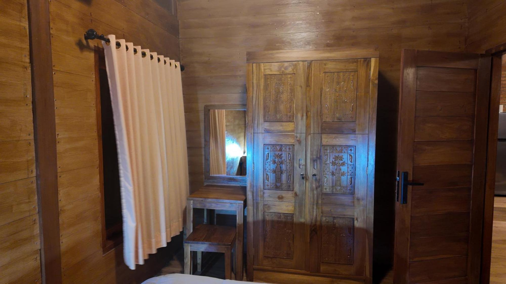 Private Joglo In Heart Of Sanur Villa Szoba fotó